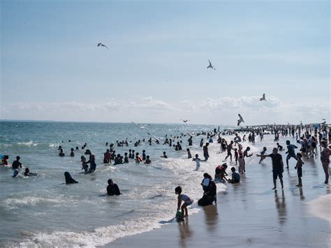 girls at nude beach|The Wet and Wild Style at New York City’s Only Nude Beach